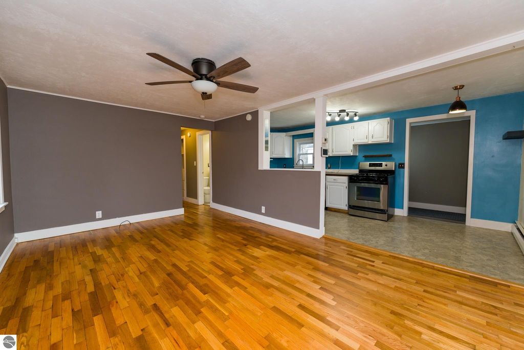 Image 15 of property listing at 1706 W Michigan, Mt Pleasant, MI 48858