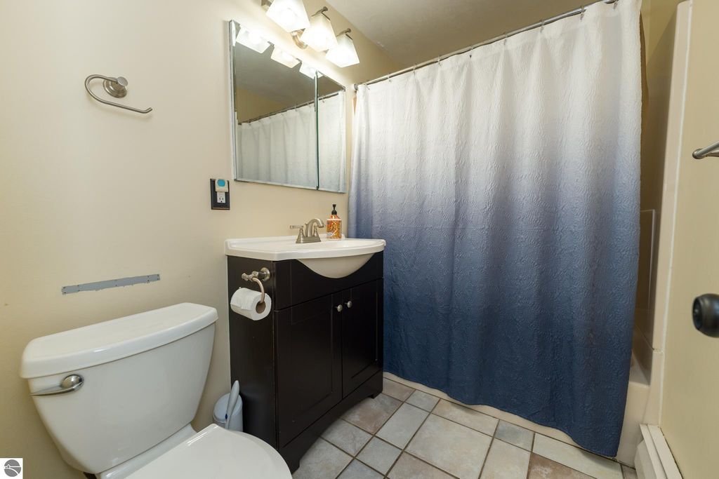 Image 18 of property listing at 1706 W Michigan, Mt Pleasant, MI 48858