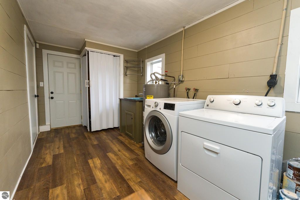 Image 26 of property listing at 1706 W Michigan, Mt Pleasant, MI 48858