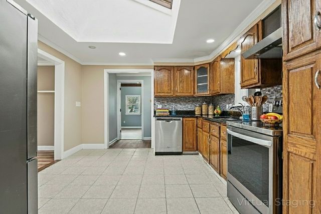 16 Grant Street Extension, Framingham, MA 01702