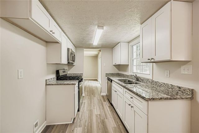 6678 Collier Way, Riverdale, GA 30296