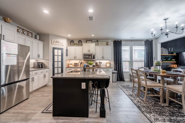 7201 McPherson Ln, Midland, TX 79706