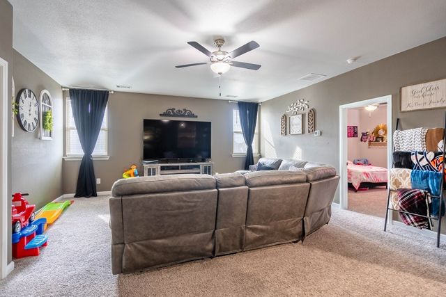 7201 McPherson Ln, Midland, TX 79706