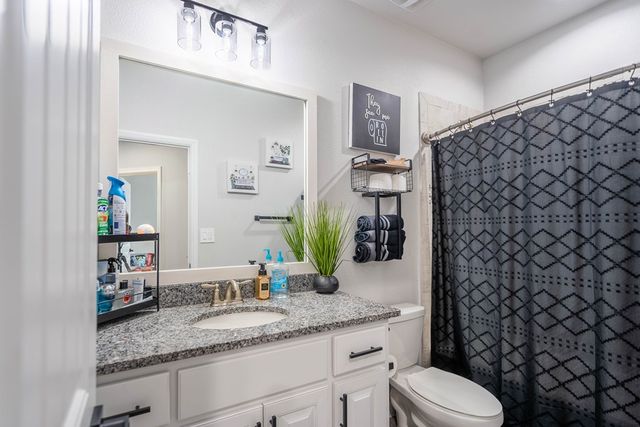 7201 McPherson Ln, Midland, TX 79706