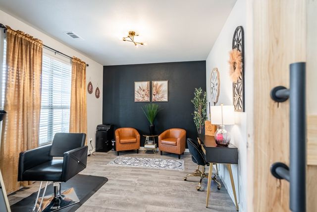 7201 McPherson Ln, Midland, TX 79706