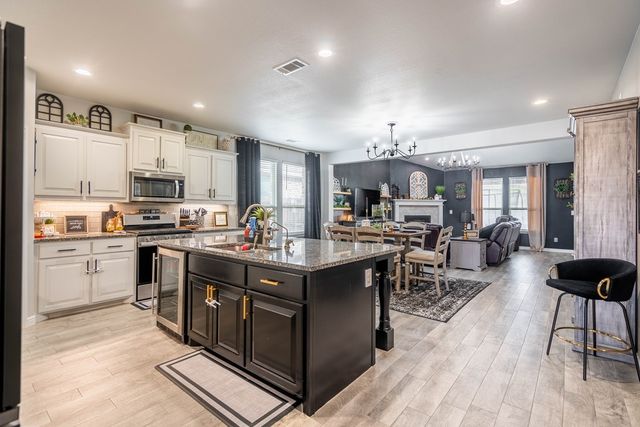 7201 McPherson Ln, Midland, TX 79706