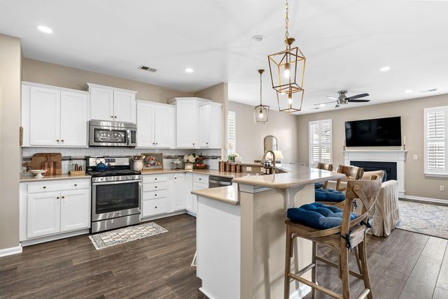 1818 Grovehurst Drive, Charleston, SC 29414