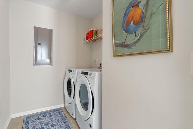 1818 Grovehurst Drive, Charleston, SC 29414