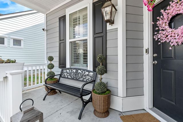 1818 Grovehurst Drive, Charleston, SC 29414