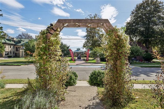 113 E LEASURE AVENUE, New Castle, PA 16101