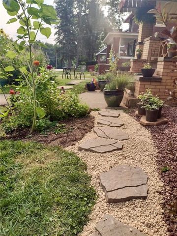 113 E LEASURE AVENUE, New Castle, PA 16101