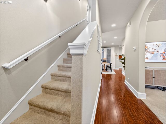 17118 Sw SONNET Way, King City, OR 97224