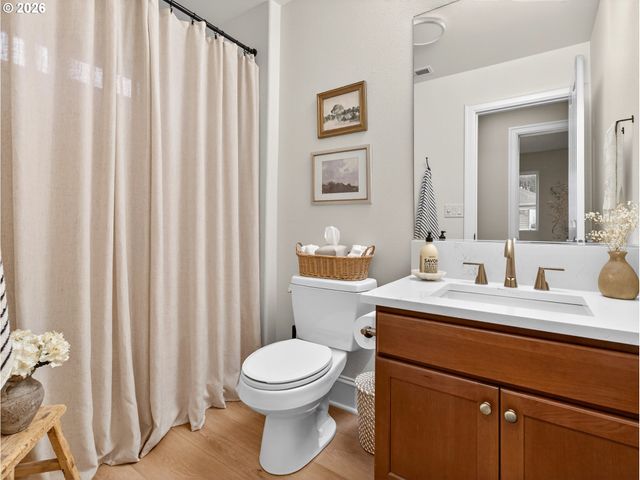 17118 Sw SONNET Way, King City, OR 97224