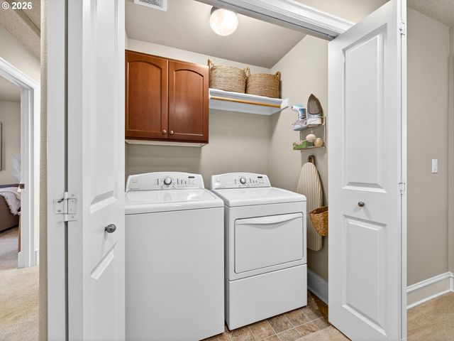 17118 Sw SONNET Way, King City, OR 97224