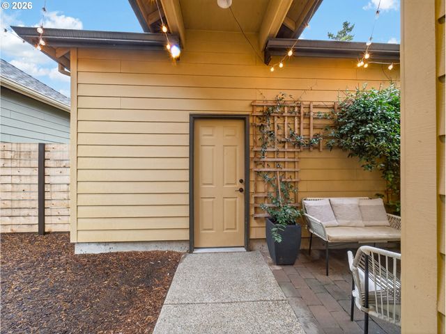 17118 Sw SONNET Way, King City, OR 97224