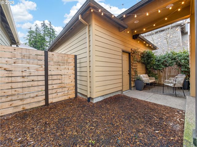 17118 Sw SONNET Way, King City, OR 97224