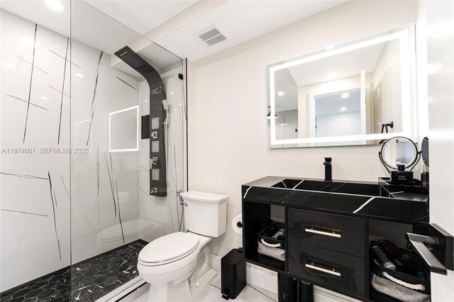 3140 S Ocean Dr 2406, Hallandale Beach, FL 33009