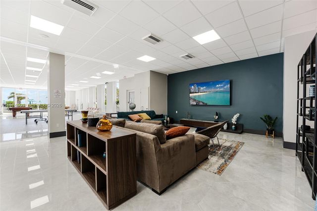 3140 S Ocean Dr 2406, Hallandale Beach, FL 33009