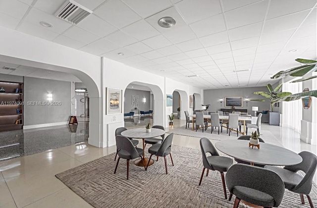 3140 S Ocean Dr 2406, Hallandale Beach, FL 33009