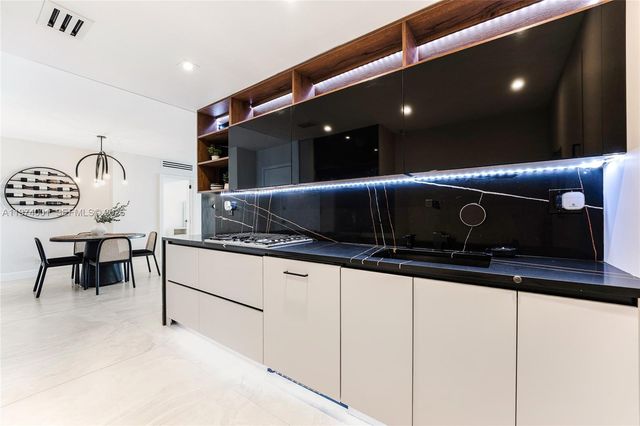 3140 S Ocean Dr 2406, Hallandale Beach, FL 33009