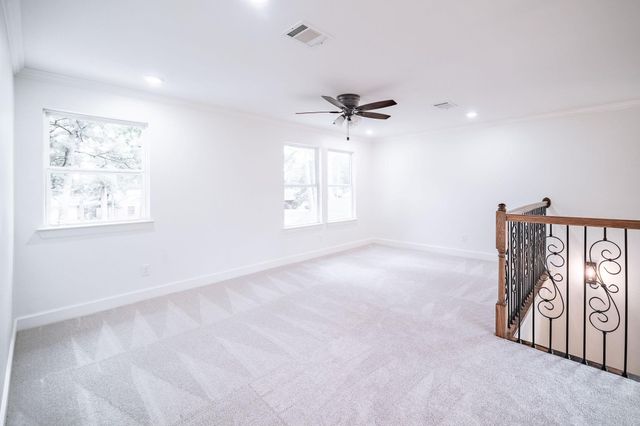 10038 Westview Drive, Houston, TX 77055
