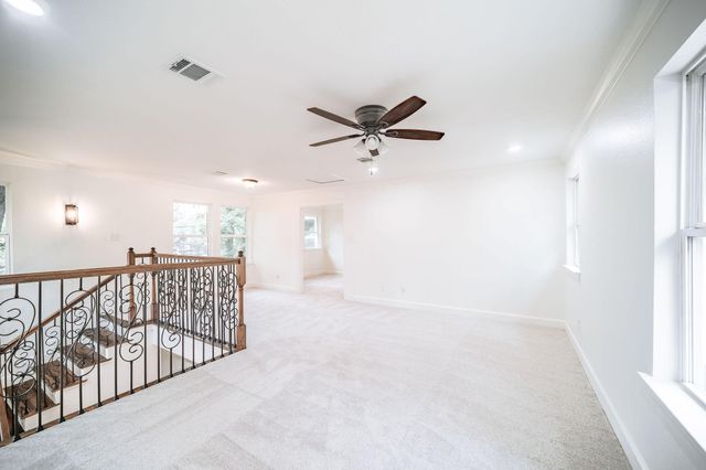 10038 Westview Drive, Houston, TX 77055