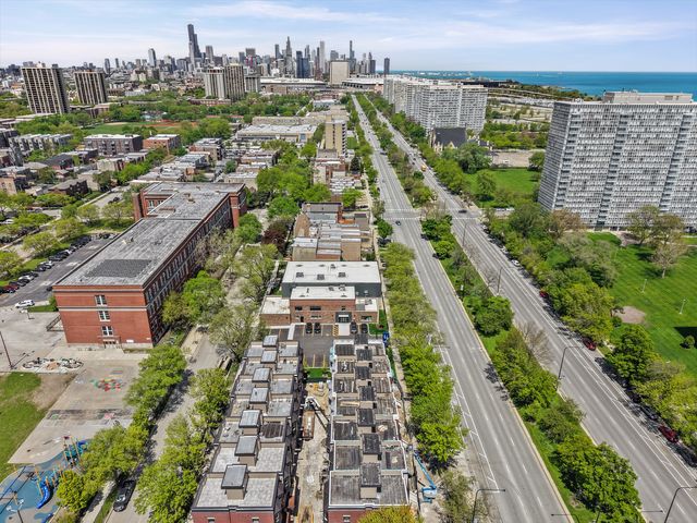 3249 S Calumet Avenue, Chicago, IL 60616
