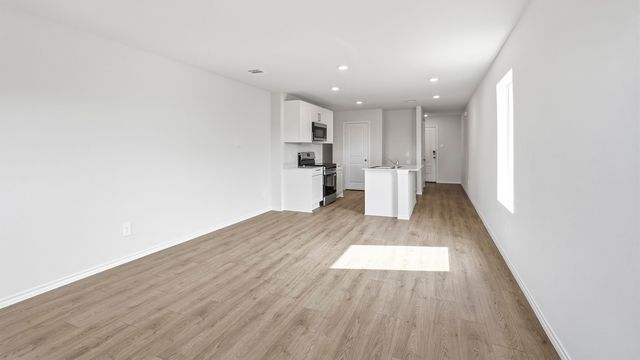 3327 Twilight Trail, Talty, TX 75126