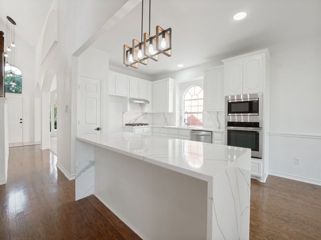 12604 Beech Tree Lane, Fort Worth, TX 76040