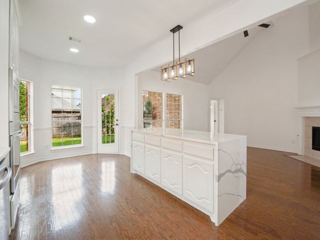 12604 Beech Tree Lane, Fort Worth, TX 76040