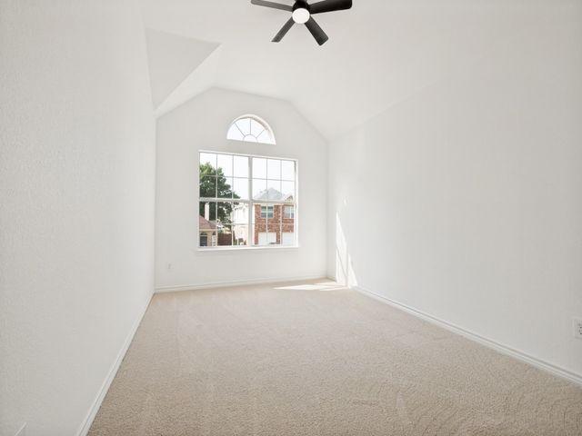 12604 Beech Tree Lane, Fort Worth, TX 76040