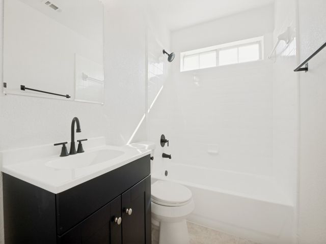 12604 Beech Tree Lane, Fort Worth, TX 76040
