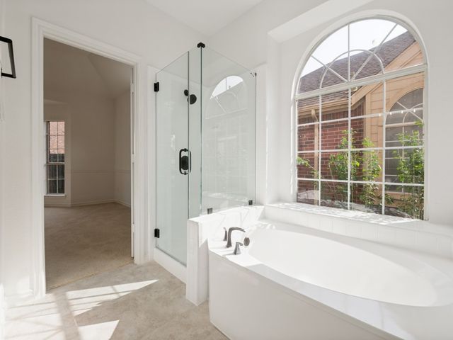12604 Beech Tree Lane, Fort Worth, TX 76040