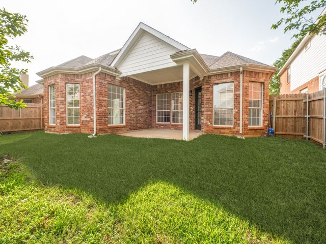 12604 Beech Tree Lane, Fort Worth, TX 76040
