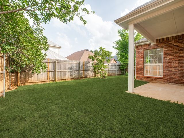 12604 Beech Tree Lane, Fort Worth, TX 76040