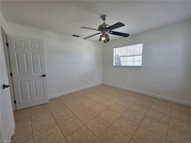 1038 SE 30th ST, Cape Coral, FL 33904