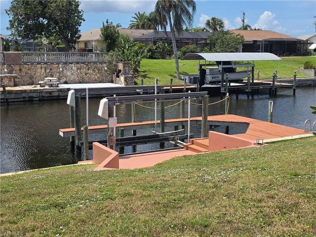 1038 SE 30th ST, Cape Coral, FL 33904