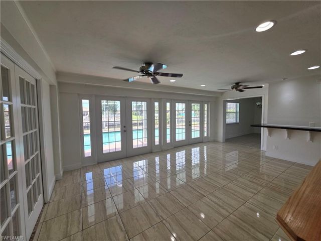 1038 SE 30th ST, Cape Coral, FL 33904