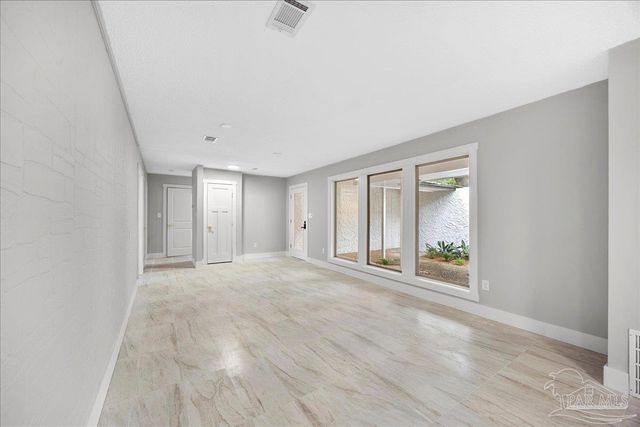 3809 Idlewood Dr, Pensacola, FL 32505