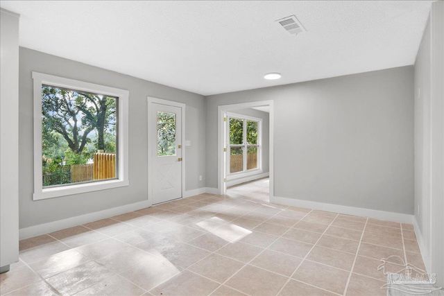 3809 Idlewood Dr, Pensacola, FL 32505