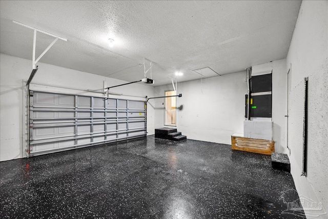 3809 Idlewood Dr, Pensacola, FL 32505