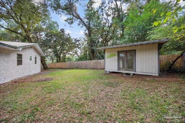 3809 Idlewood Dr, Pensacola, FL 32505