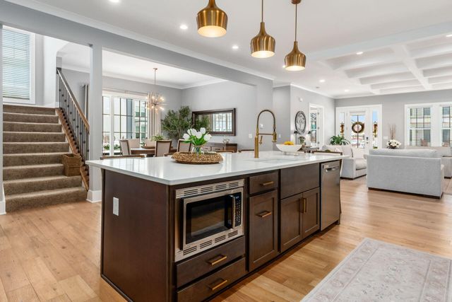 5801 Hickory Drive, Lewis Center, OH 43035