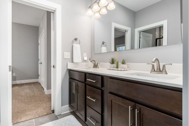 5801 Hickory Drive, Lewis Center, OH 43035