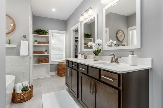 5801 Hickory Drive, Lewis Center, OH 43035