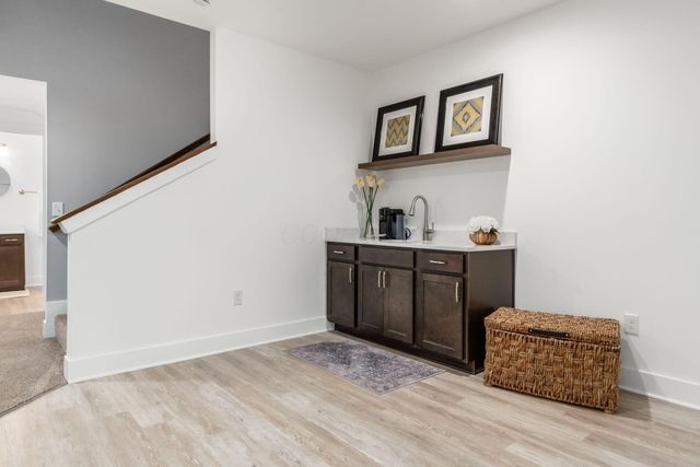 5801 Hickory Drive, Lewis Center, OH 43035