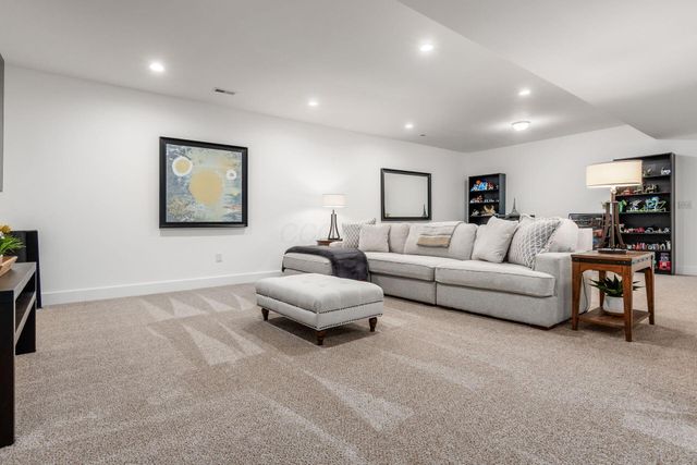 5801 Hickory Drive, Lewis Center, OH 43035