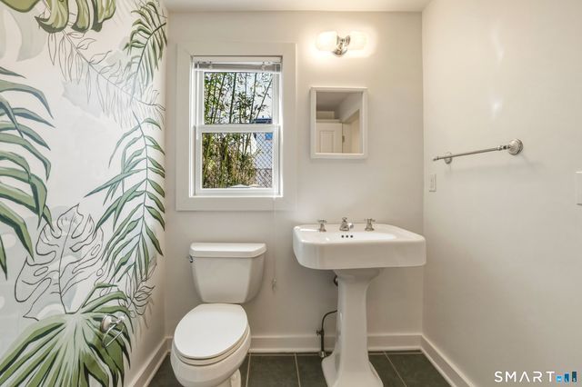 258 Saint John Street, New Haven, CT 06511