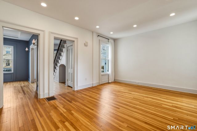 258 Saint John Street, New Haven, CT 06511