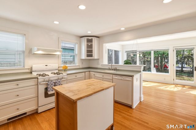 258 Saint John Street, New Haven, CT 06511